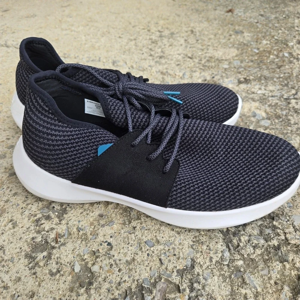 Vessi every day classic sneaker Size Womens sz 11